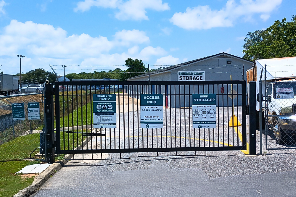 Self-storage facility Pensacola FL 32506 gated
